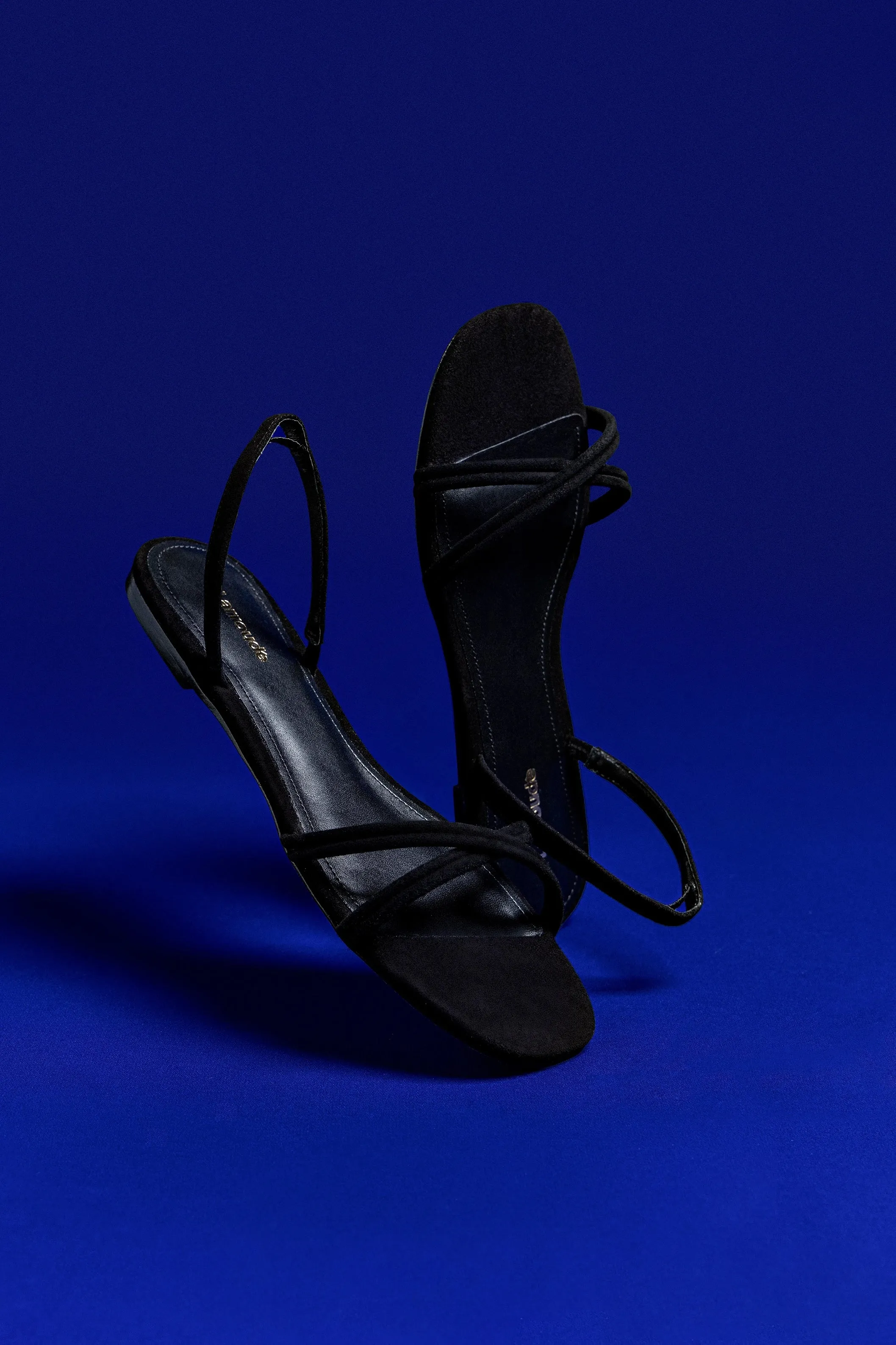 Annie Flat In Black Suede Comfy Step