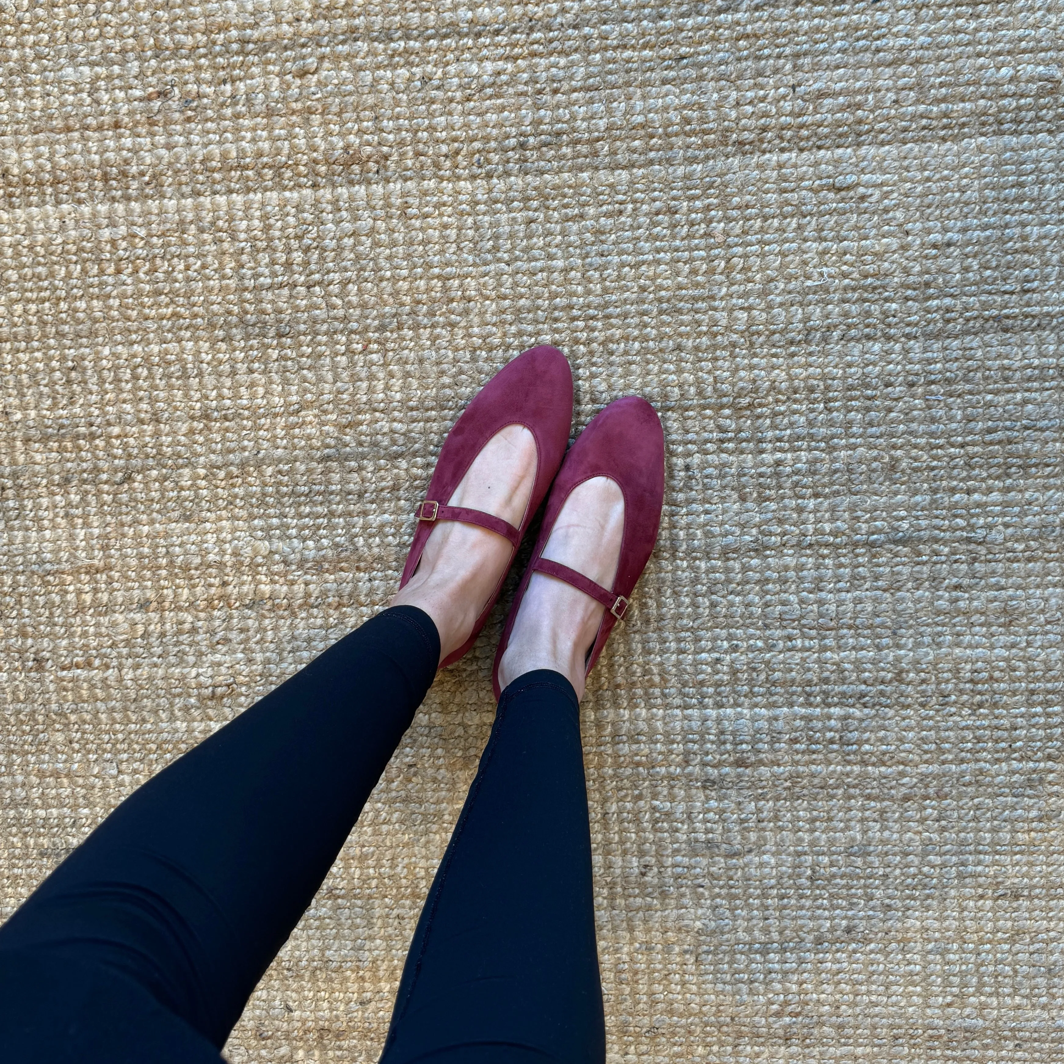 Bari - Apple Suede Chic Minimalist