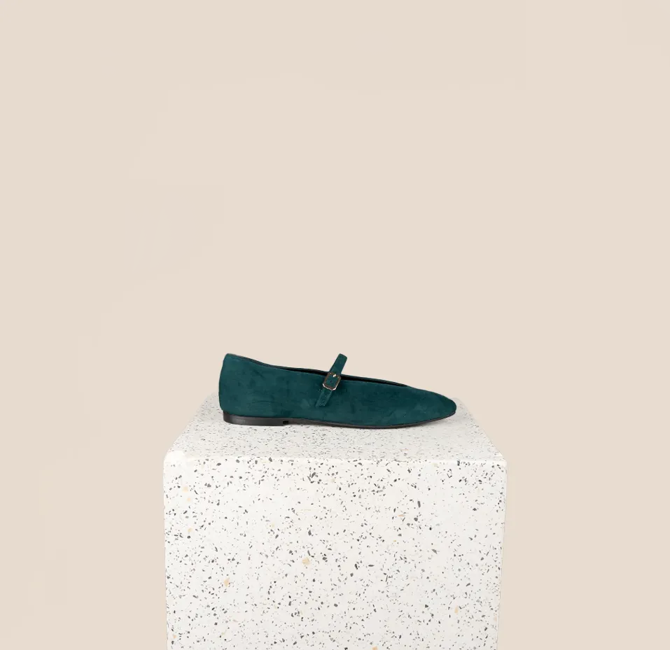 Bari - Bottle Suede Elegant Look