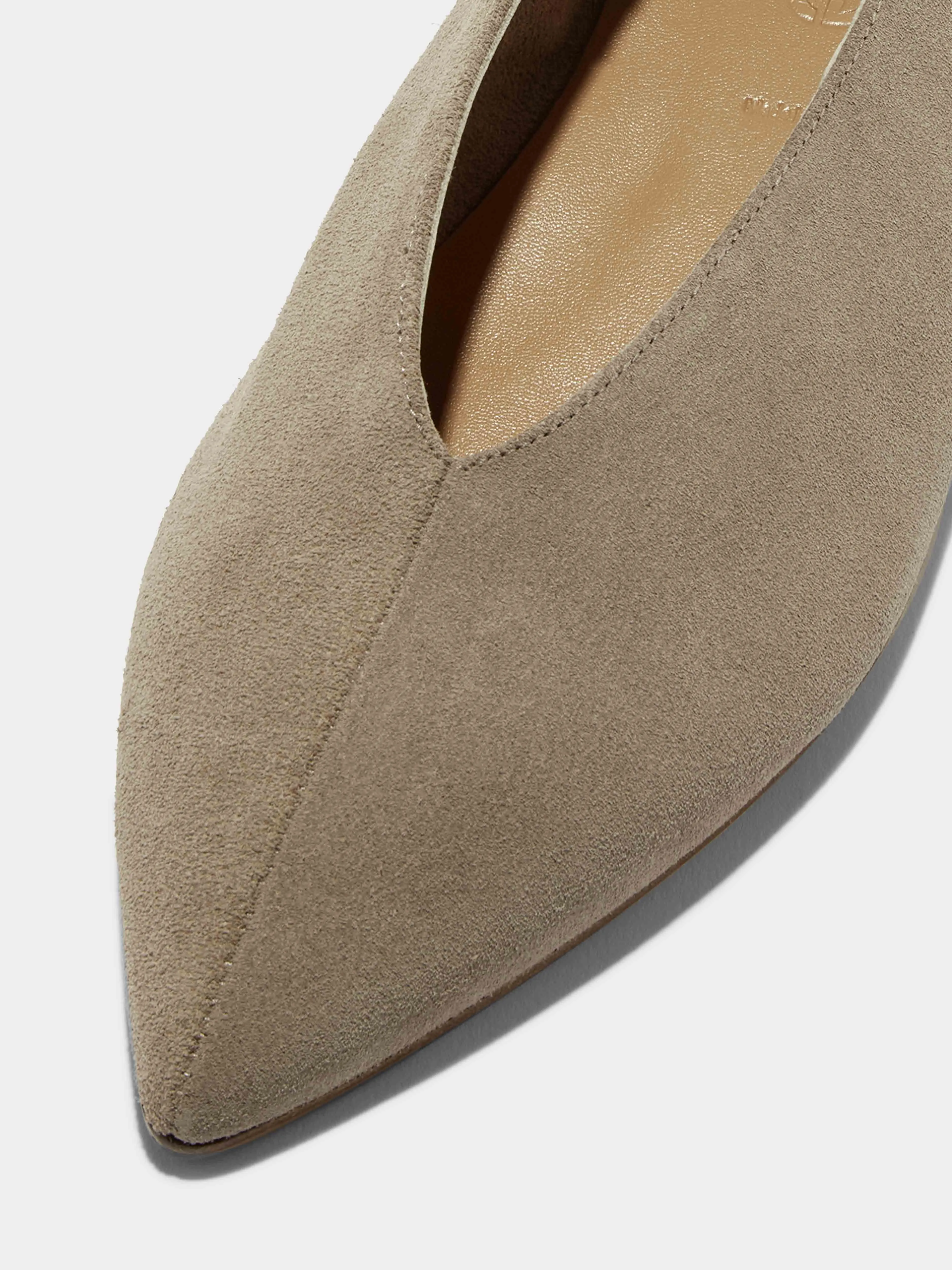 Business casual Moa Suede Pointed-Toe Flats