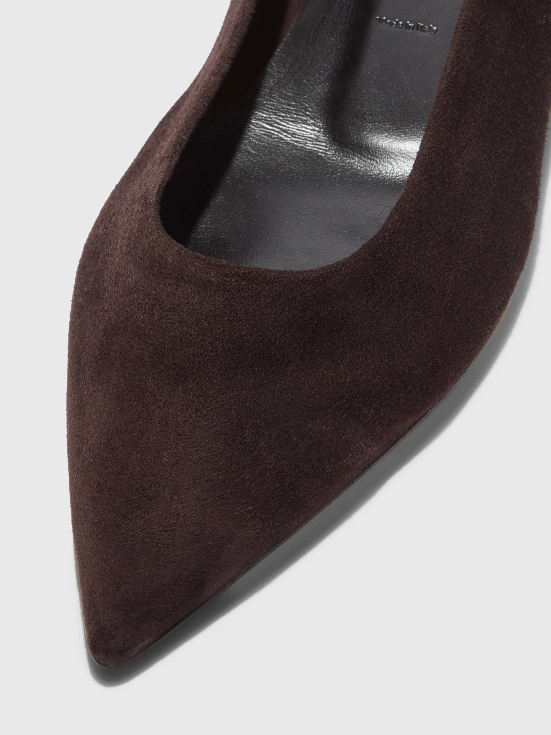 Cassy Pointed-Toe Suede Flats Snug fit