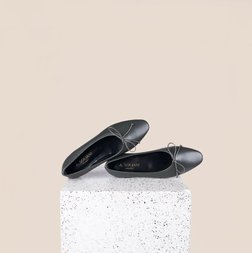 Como - Olive Leather Elegant Walk