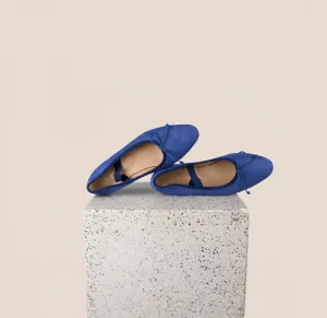 Versatile Construction Sleek Design Como Strap - Blue Denim