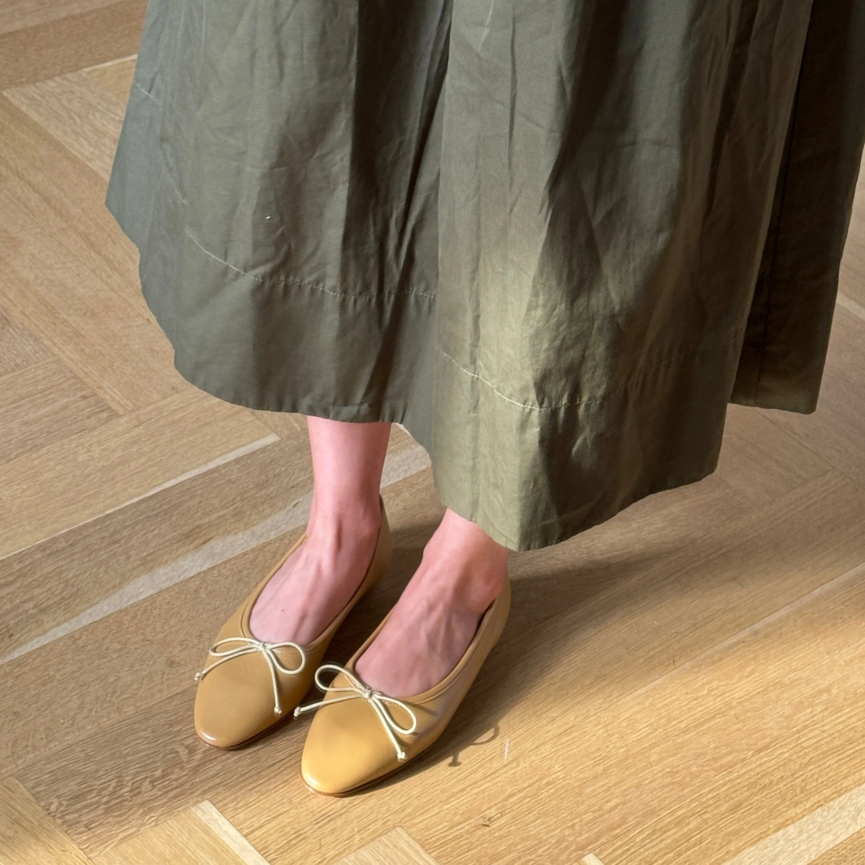 Como - Buttercup Cushioned Fit