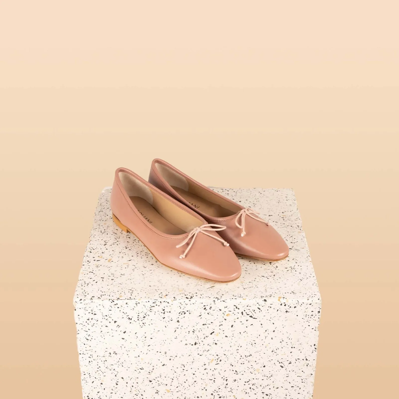 Como - Dusty Rose Flexible Outsole