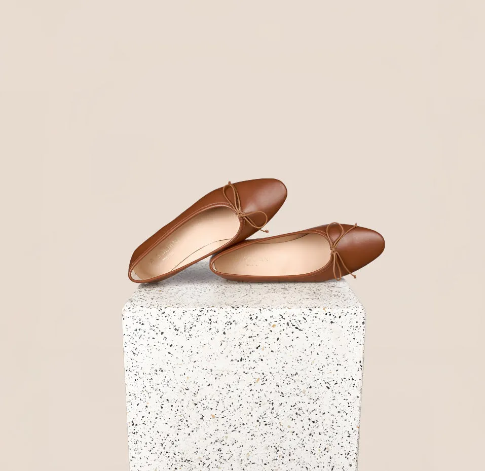 Effortless Style Modern Classic Design Como - Pecan