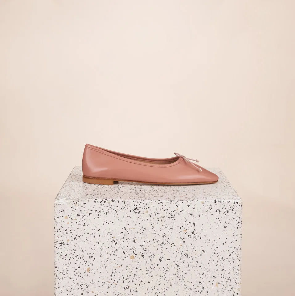 Como - Rose Aube Casual Style