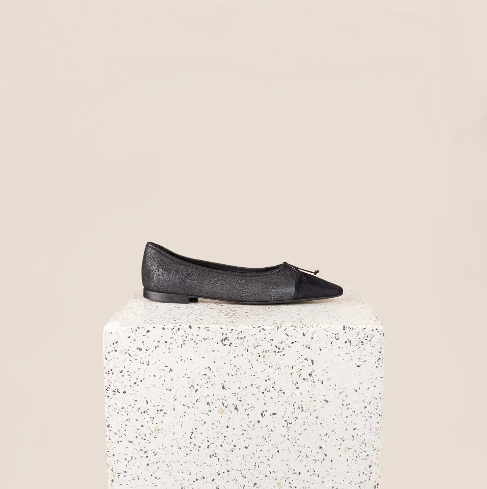 Como - Sky/Black Suede Happy feet
