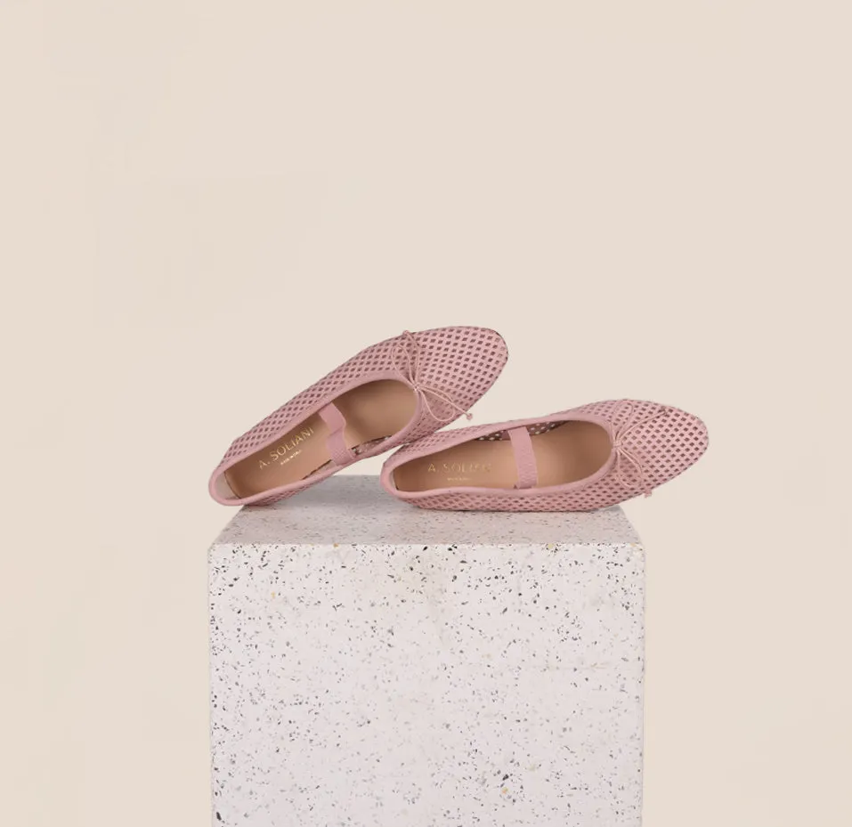 Soft Leather Trendy Look Como Strap - Perforated Peony