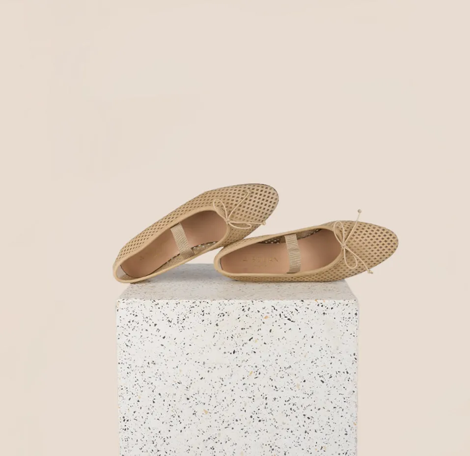 Stylish Fit Durable Craftsmanship Como Strap - Perforated Sand Suede