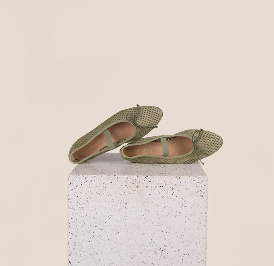 Como Strap - Perforated Seafoam Modern Appeal Flexible Upper Shoes