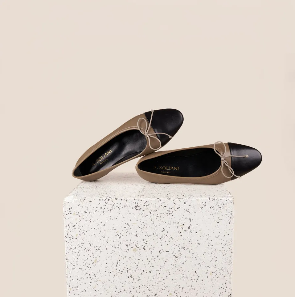 Cloud Comfort Footwear Happy Feet Design Como - Taupe/Black Cap