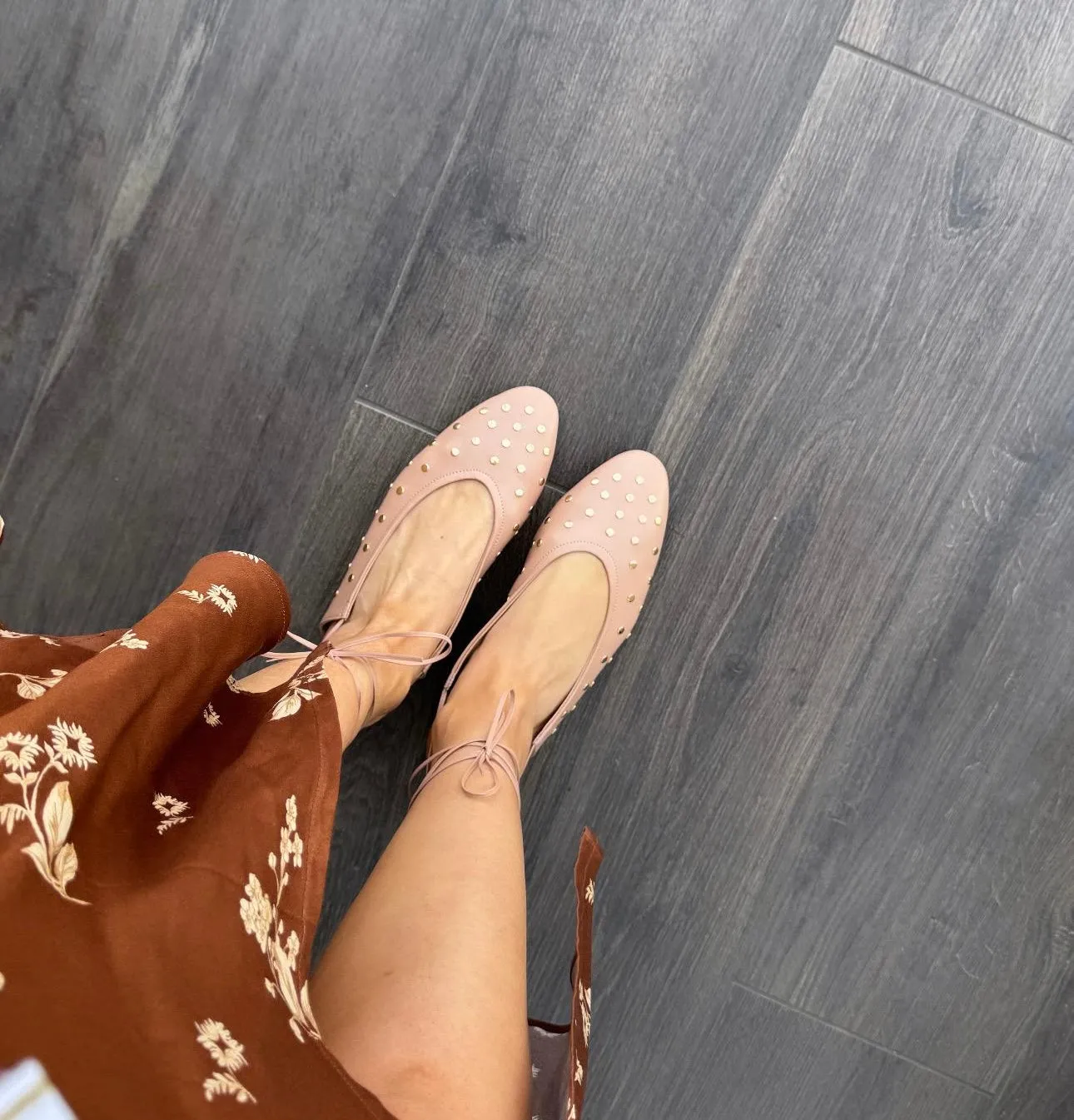 Como Ties Studs - Nude Versatile Look