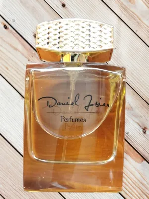 Daniel Josier AMBRE TABAC
