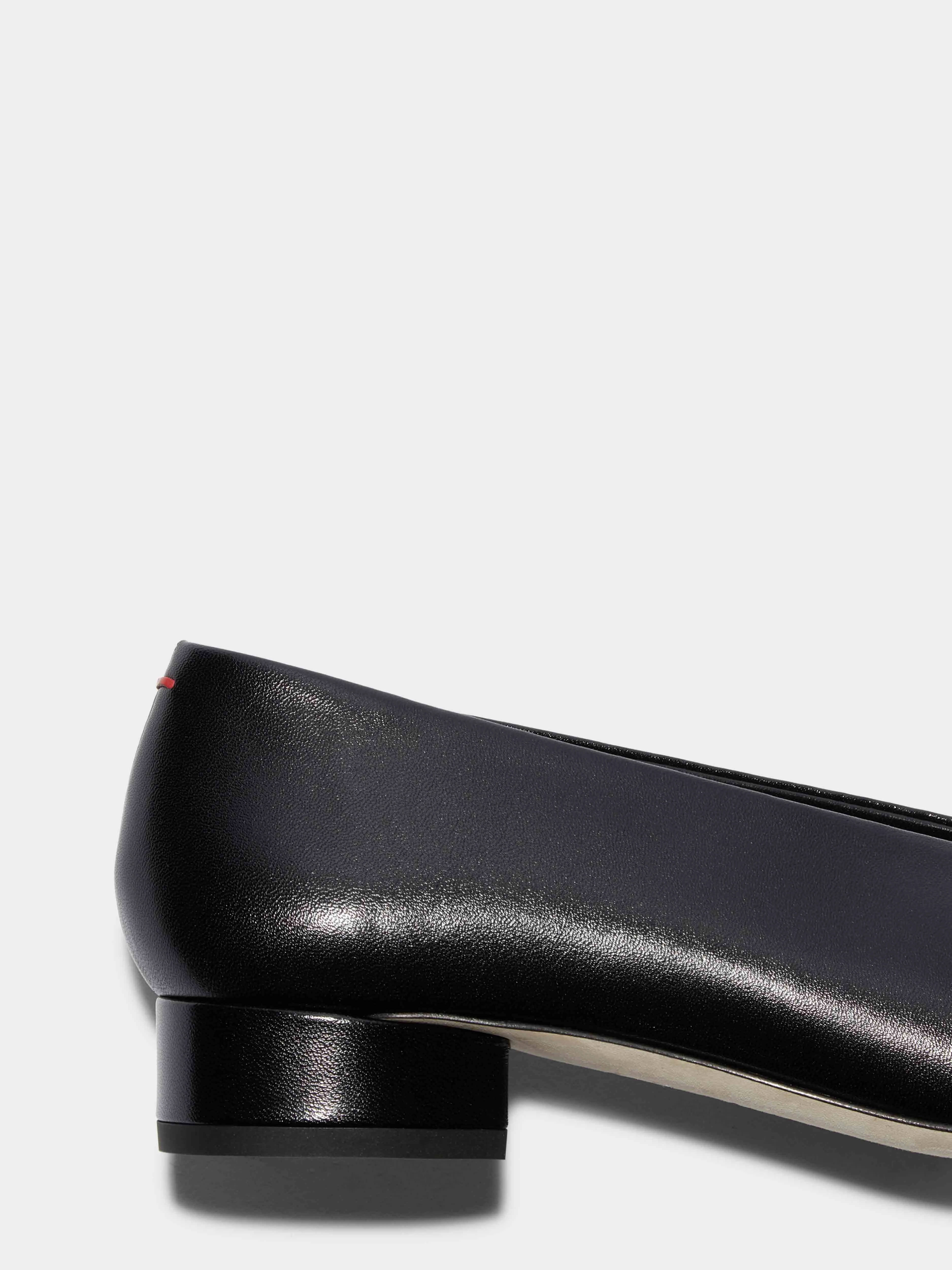 Delia Low-Heeled Ballet Pumps Simple Chic