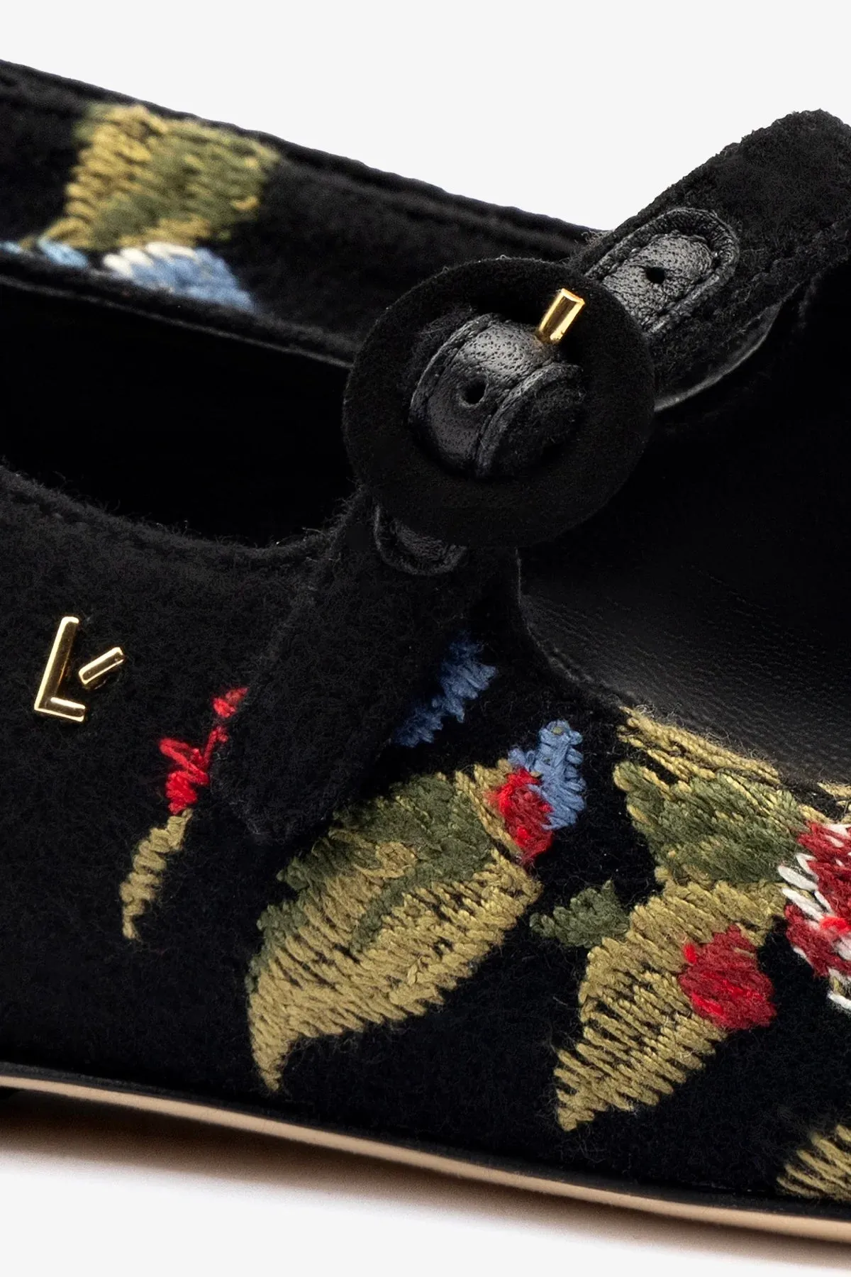 Effortless Style Larroud?? x Markarian Flat In Black Wool and Floral Embroidery