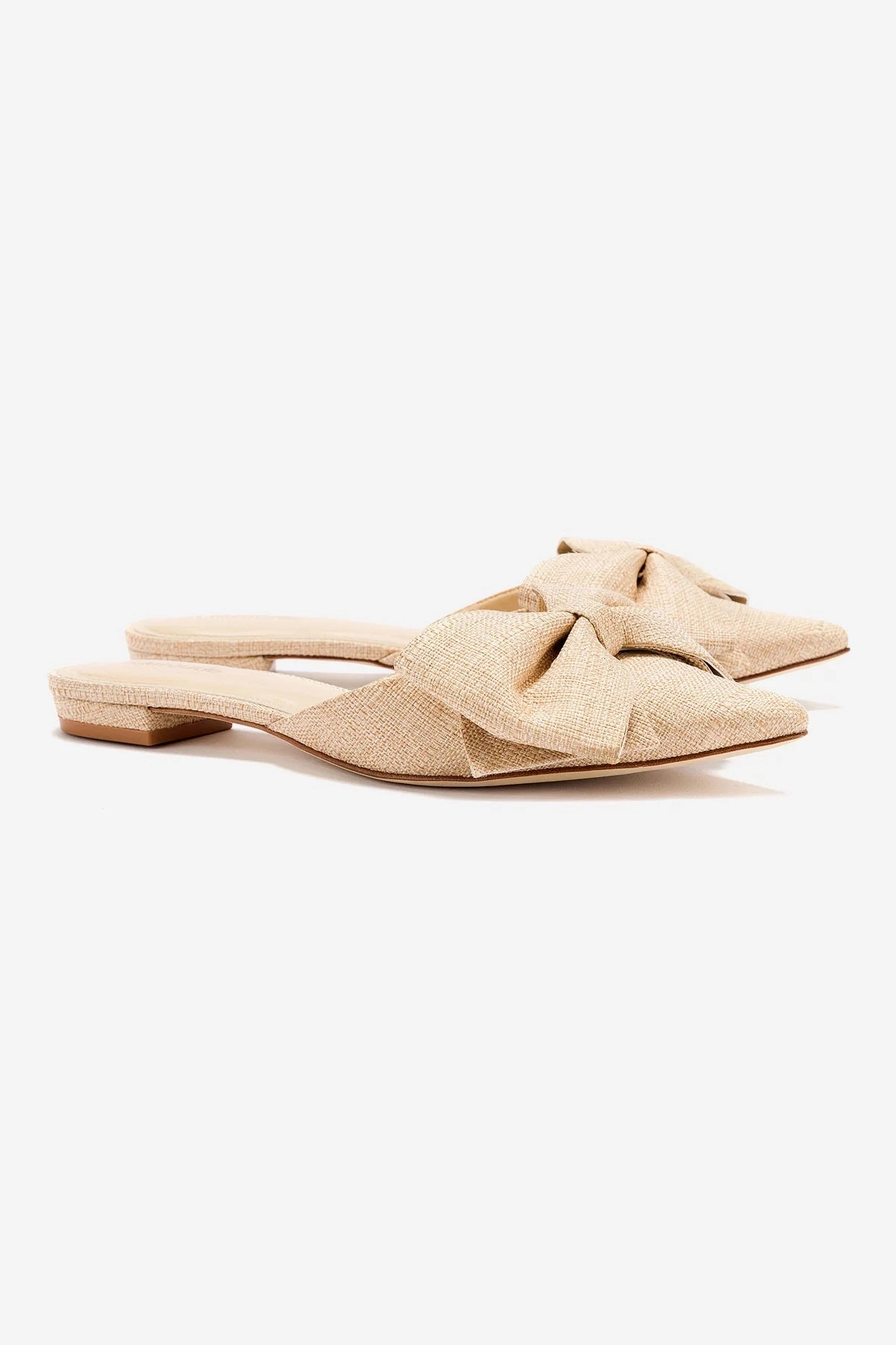 Elle Flat Mule In Beige Raffia Slip-On Style