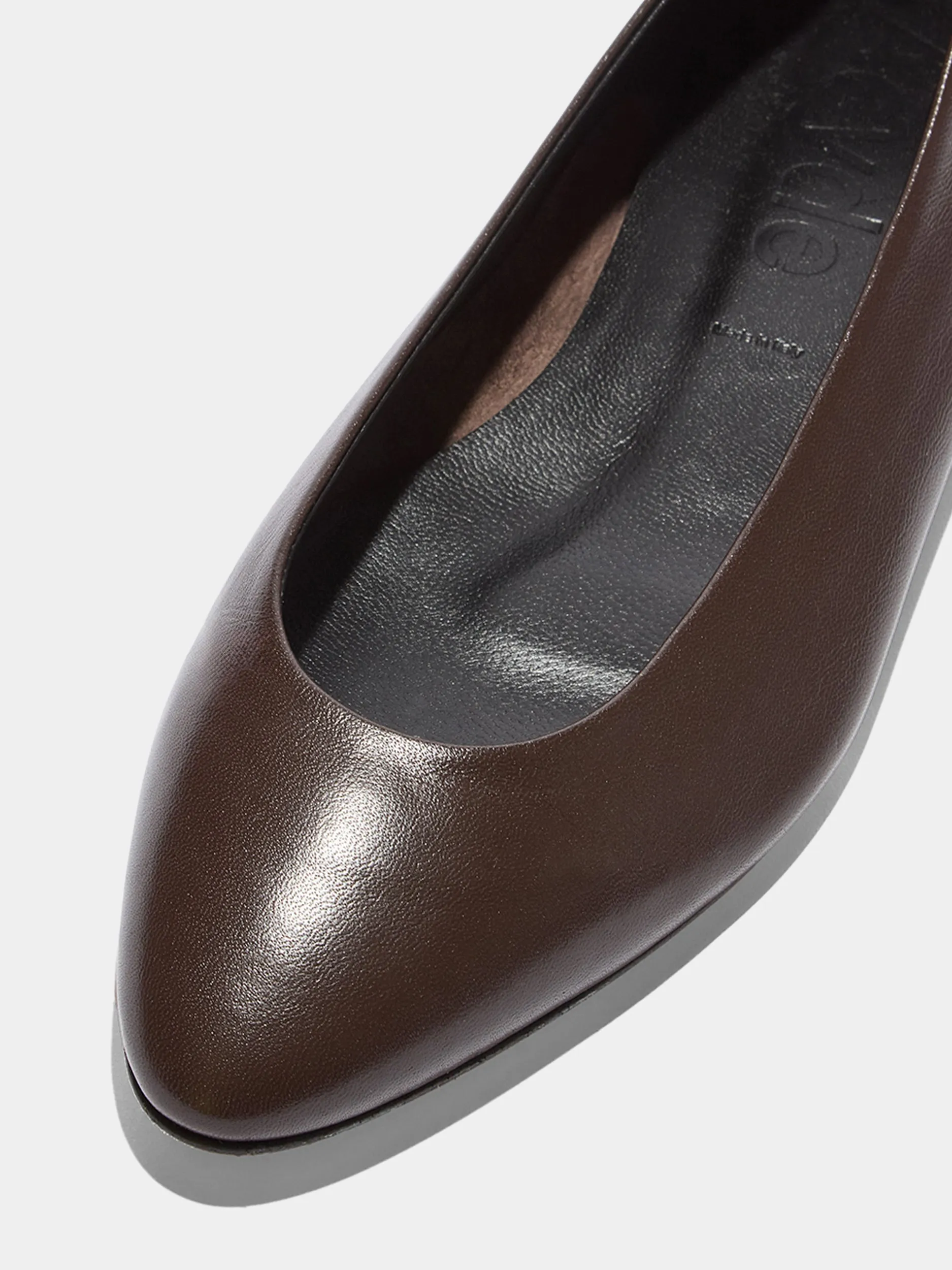 Ellie Almond-Toe Flats Modern Style