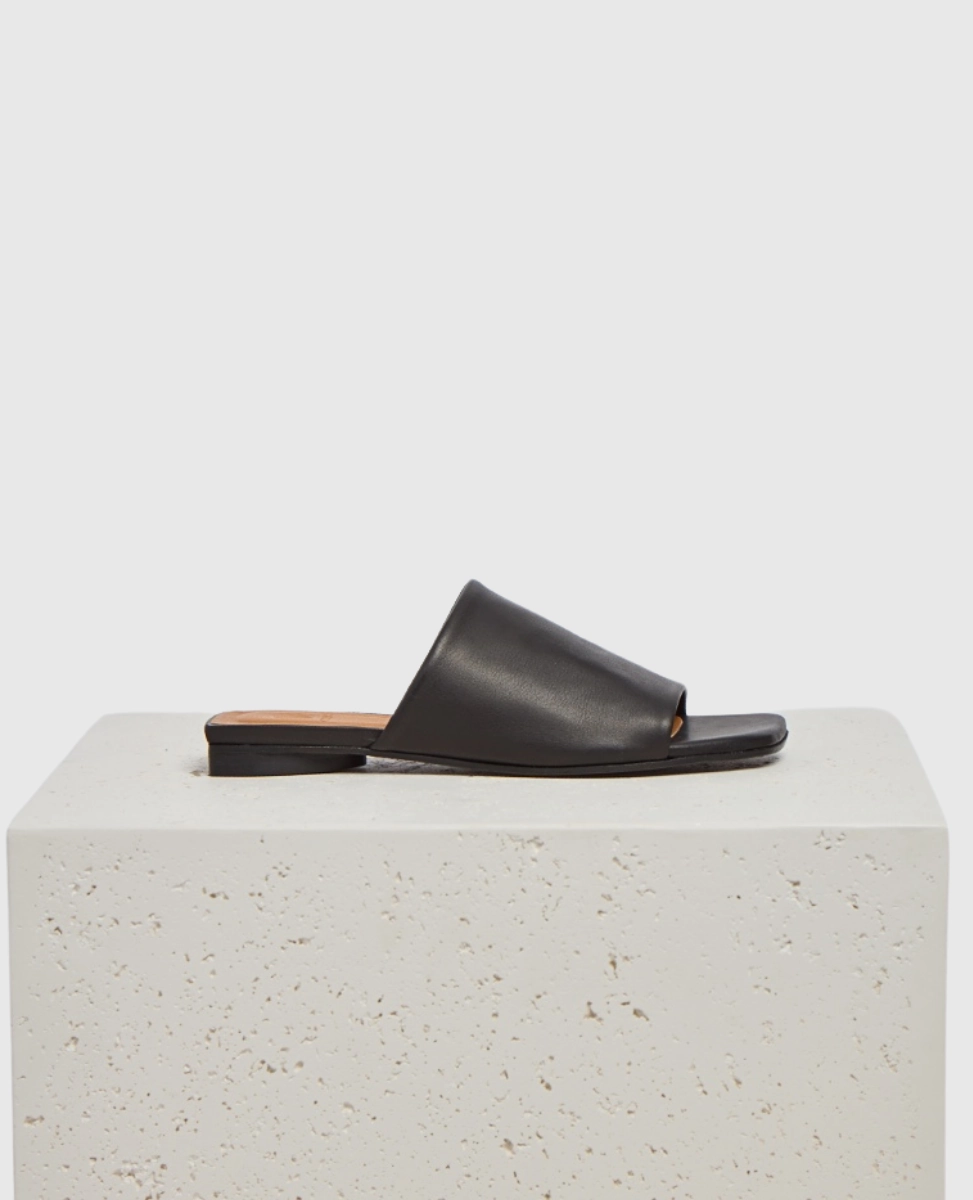 Ferhana Sandal Timeless Appeal Trendy Style