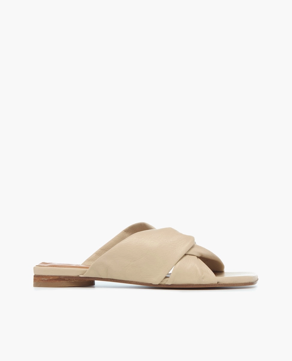 Fisk Slide Soft Leather