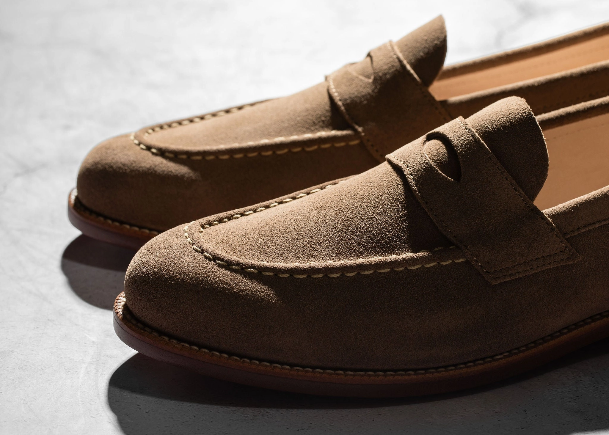 Flexible Motion Unlined Traveler Penny Sand Suede
