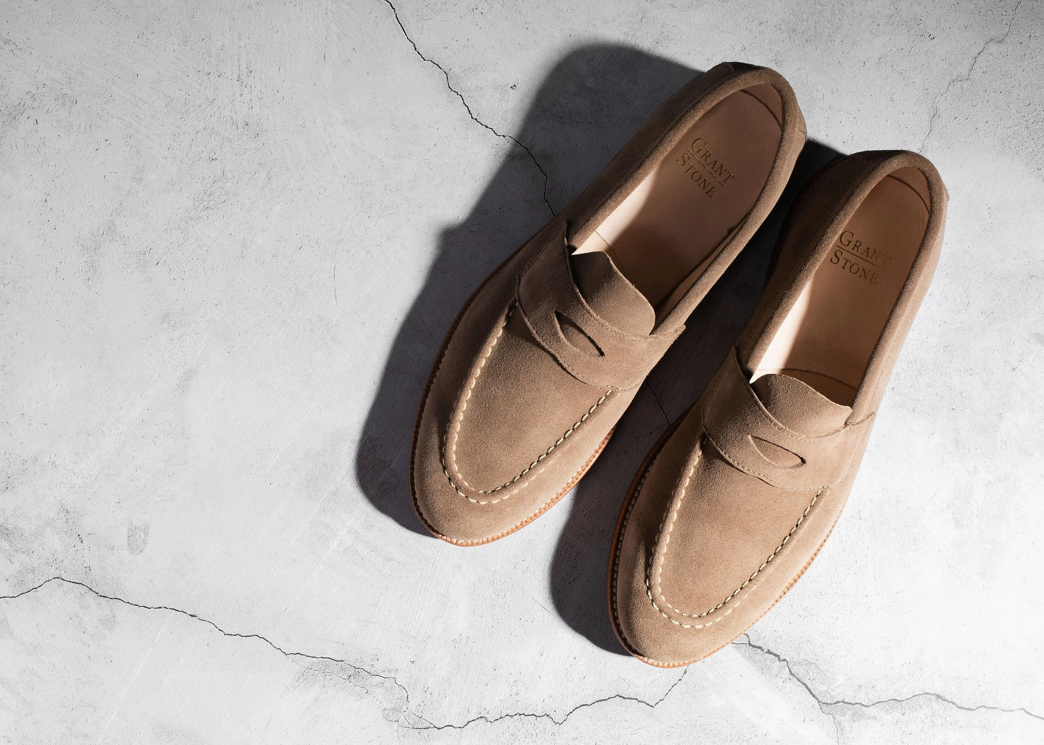 Flexible Motion Unlined Traveler Penny Sand Suede