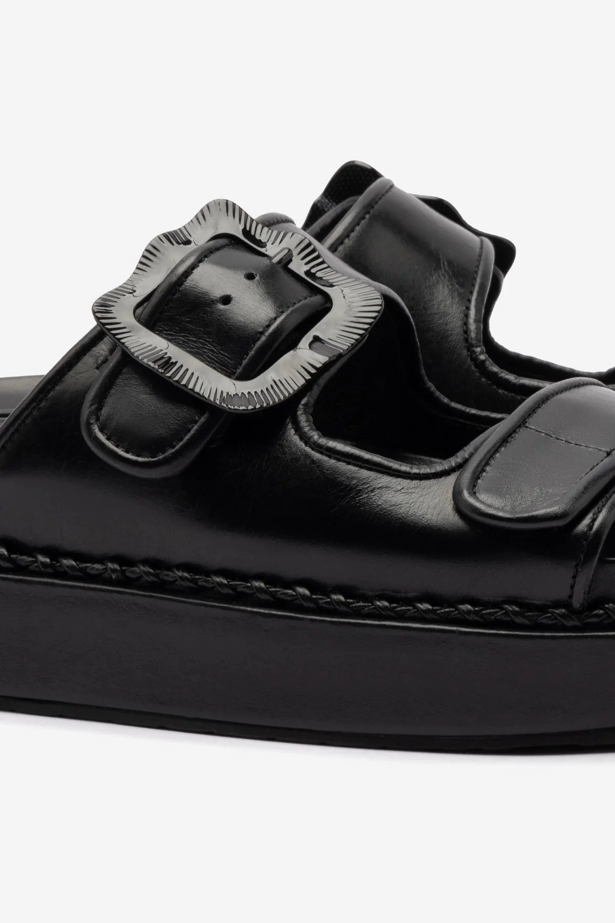 Flexible Outsole Maui Slide In Black Leather