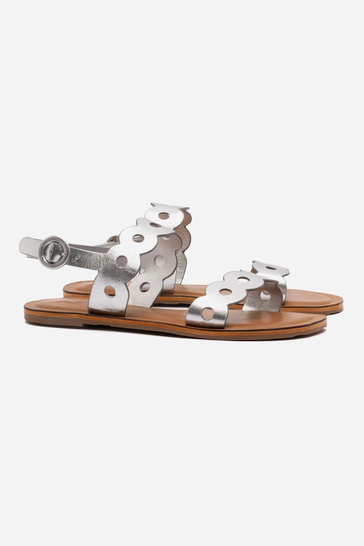 Florence Flat Sandal In Silver Metallic Leather Urban Explorer