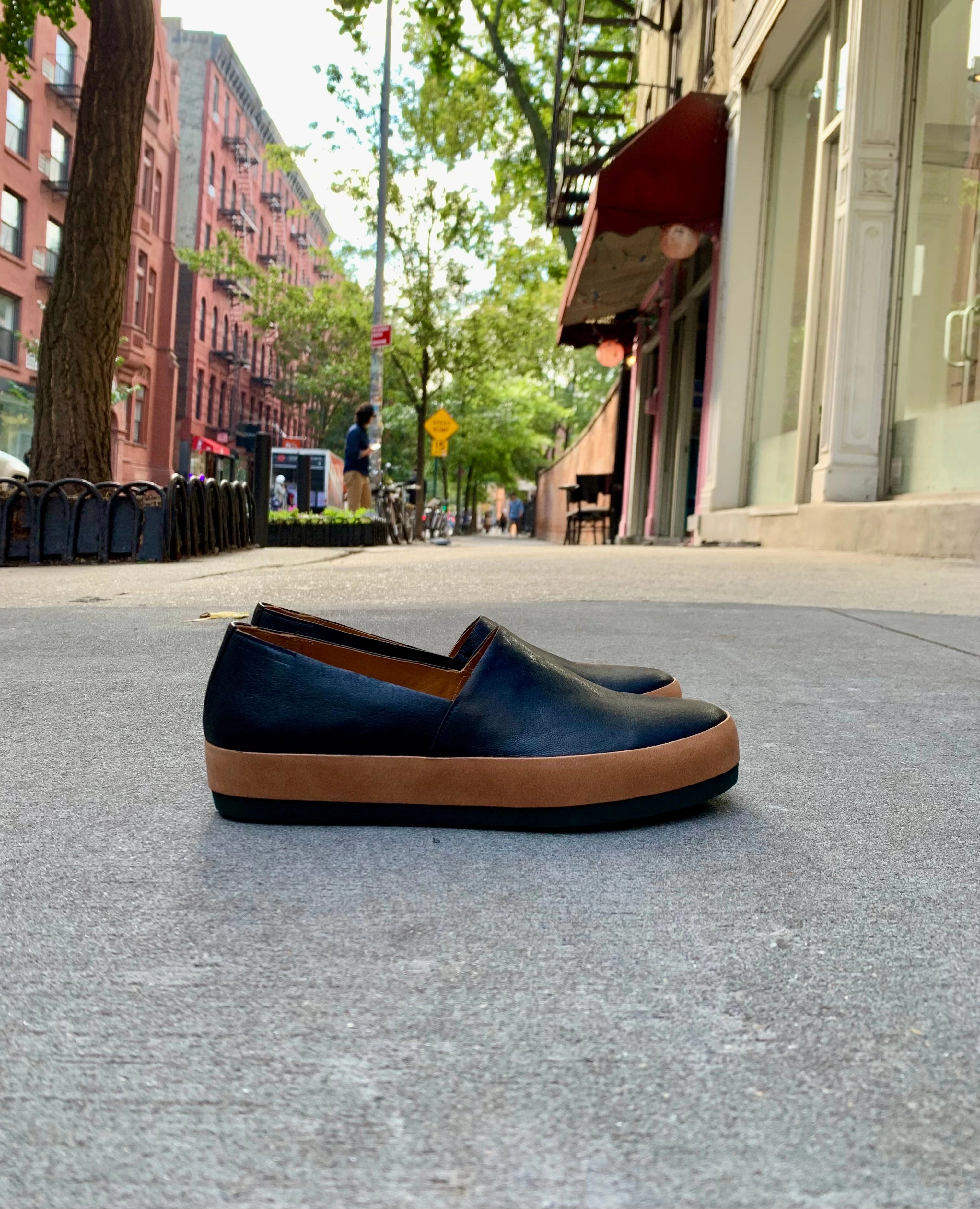 Gentian Flat Durable Style