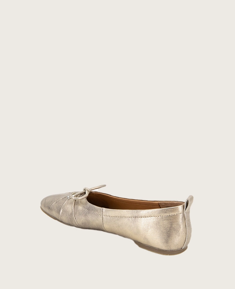 GENTLE SOULS - Marilyn Leather Pleated Ballet Flat Simple Walk