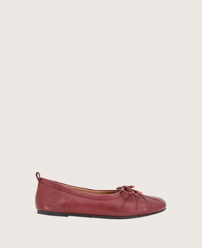 GENTLE SOULS -  Marilyn Leather Pleated Ballet Flat Travel Friendly Footwear