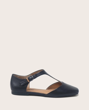 Flexible Outsole Shoes GENTLE SOULS - Wyatt Leather T-Strap Flat