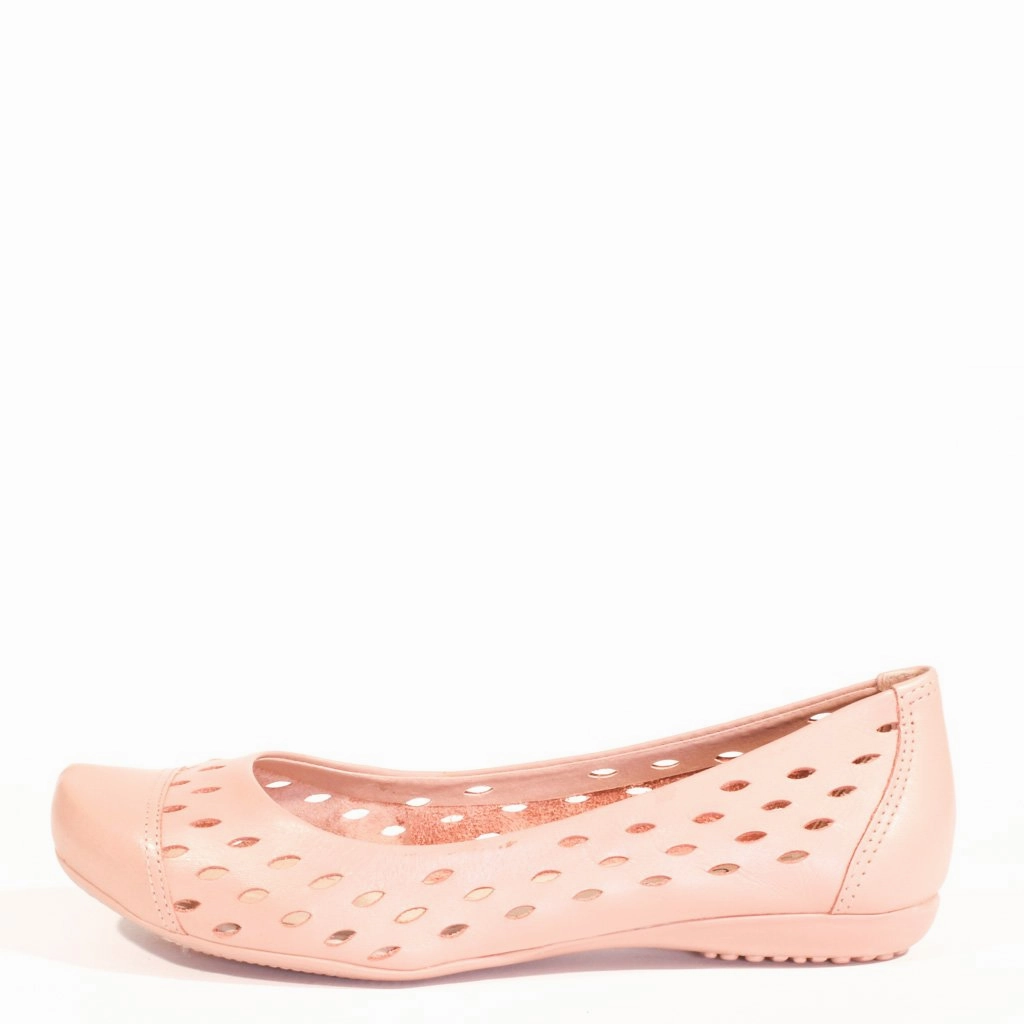 Grand Leather Comfort Flats Versatile Fit