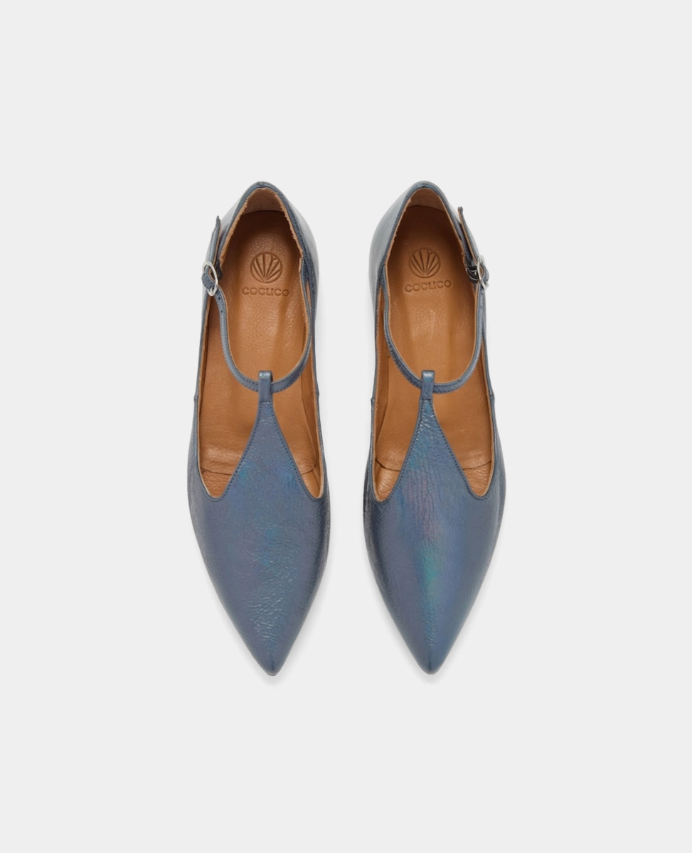 Devant T-Strap Sleek Comfort