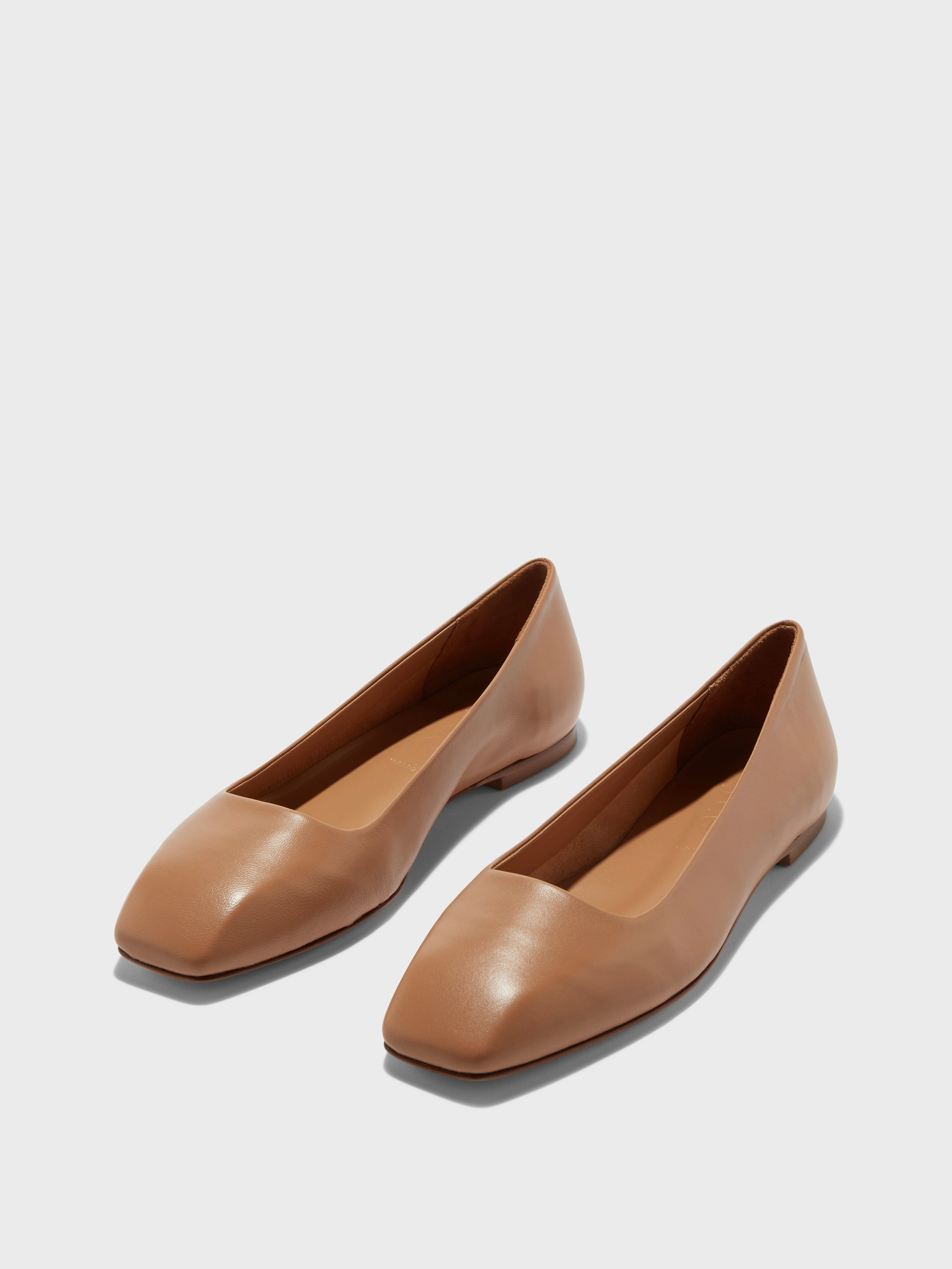 Ida Leather Square-Toe Flats Sleek Construction