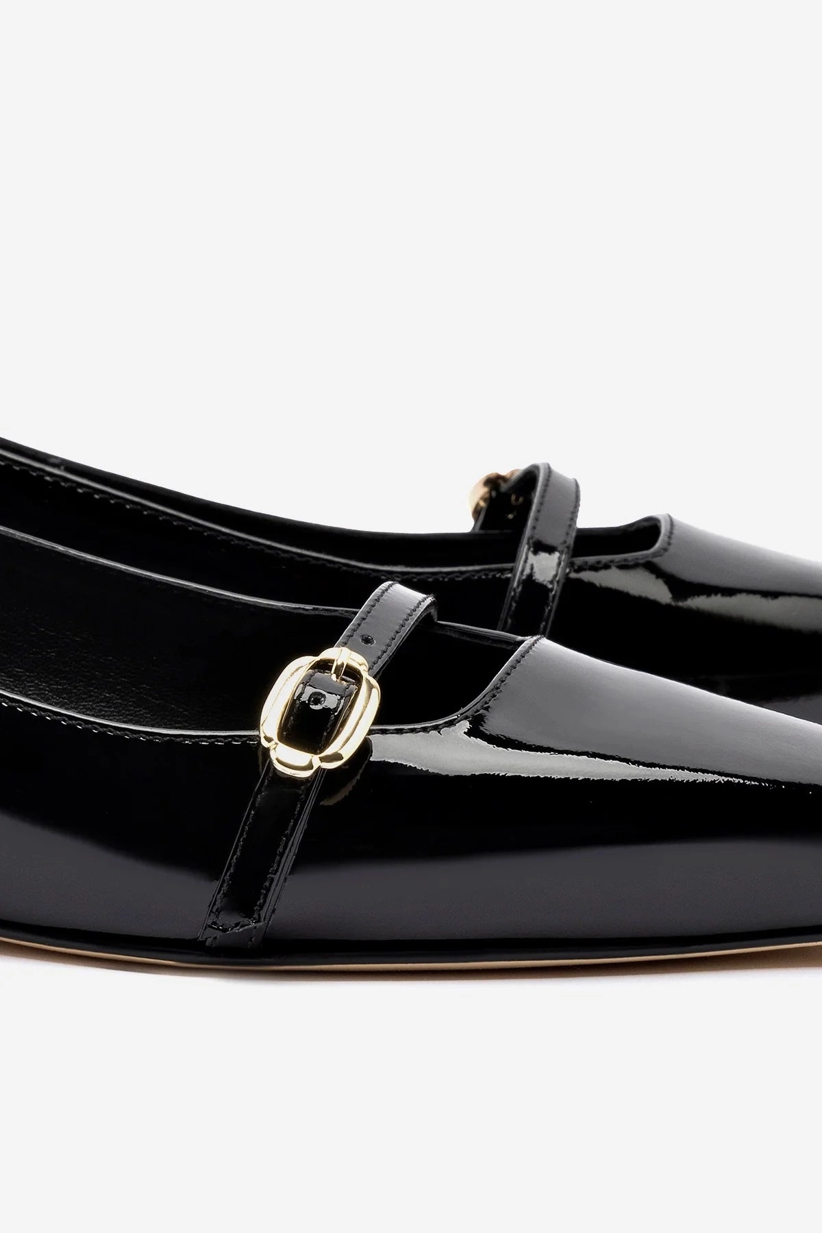 Ines Flat In Black Patent Leather Style Ready