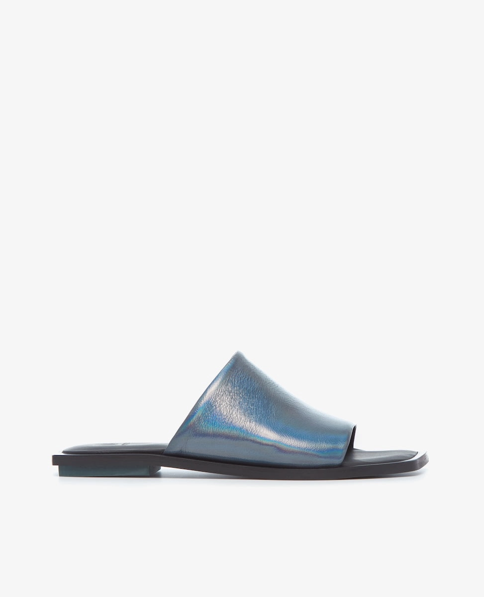 Irony Sandal Light Padding