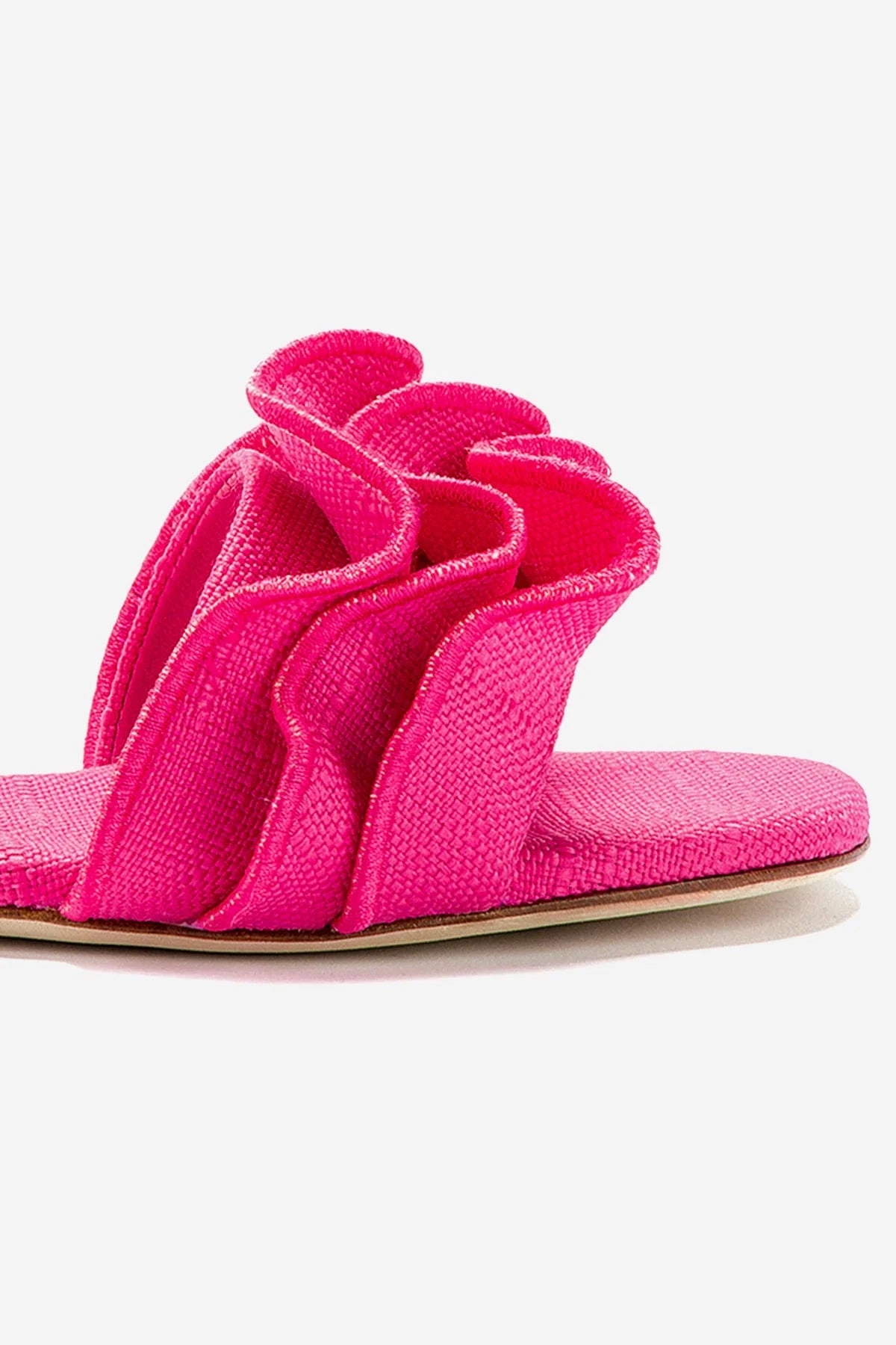 Ivy Ruffle Flat Mule In Pink Raffia Versatile Fit