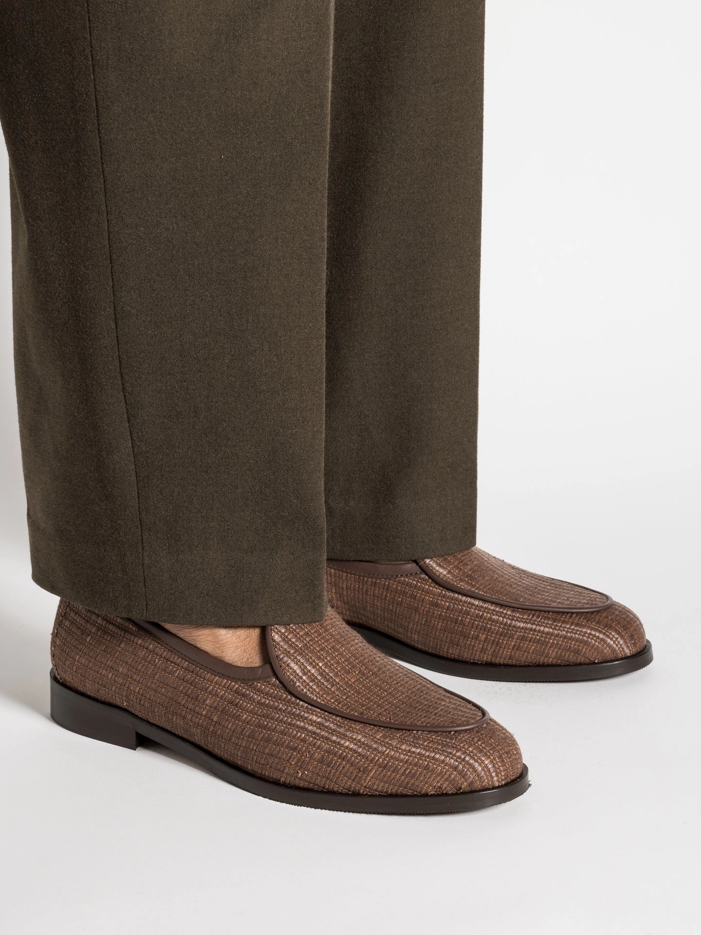 JACQUES NEW BROWN ANORIO Understated Charm