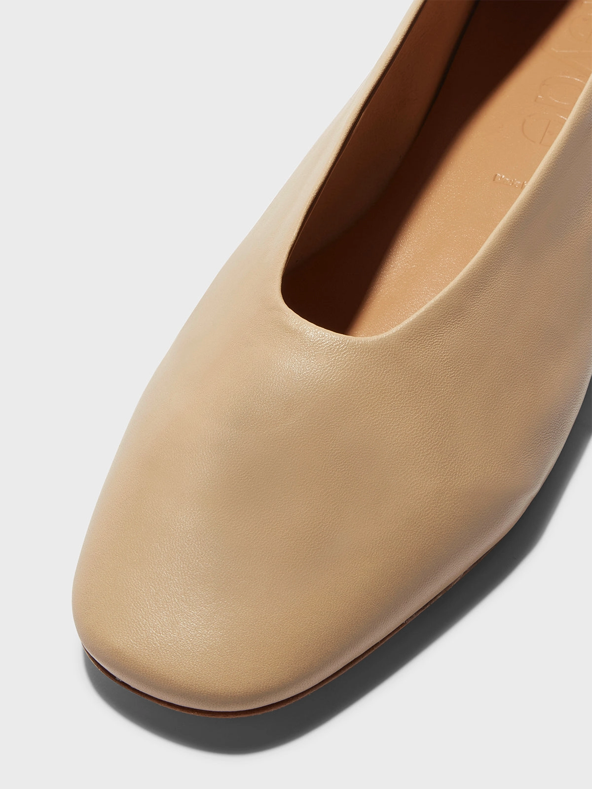 Kirsten Ballet Flats Sleek Look