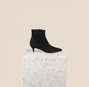 Mantova - Black Suede Comfortable Walk