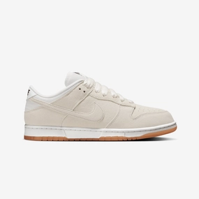 Skater Ride Performance Active Fit Nike SB Dunk Low Pro B (White/Ivory)