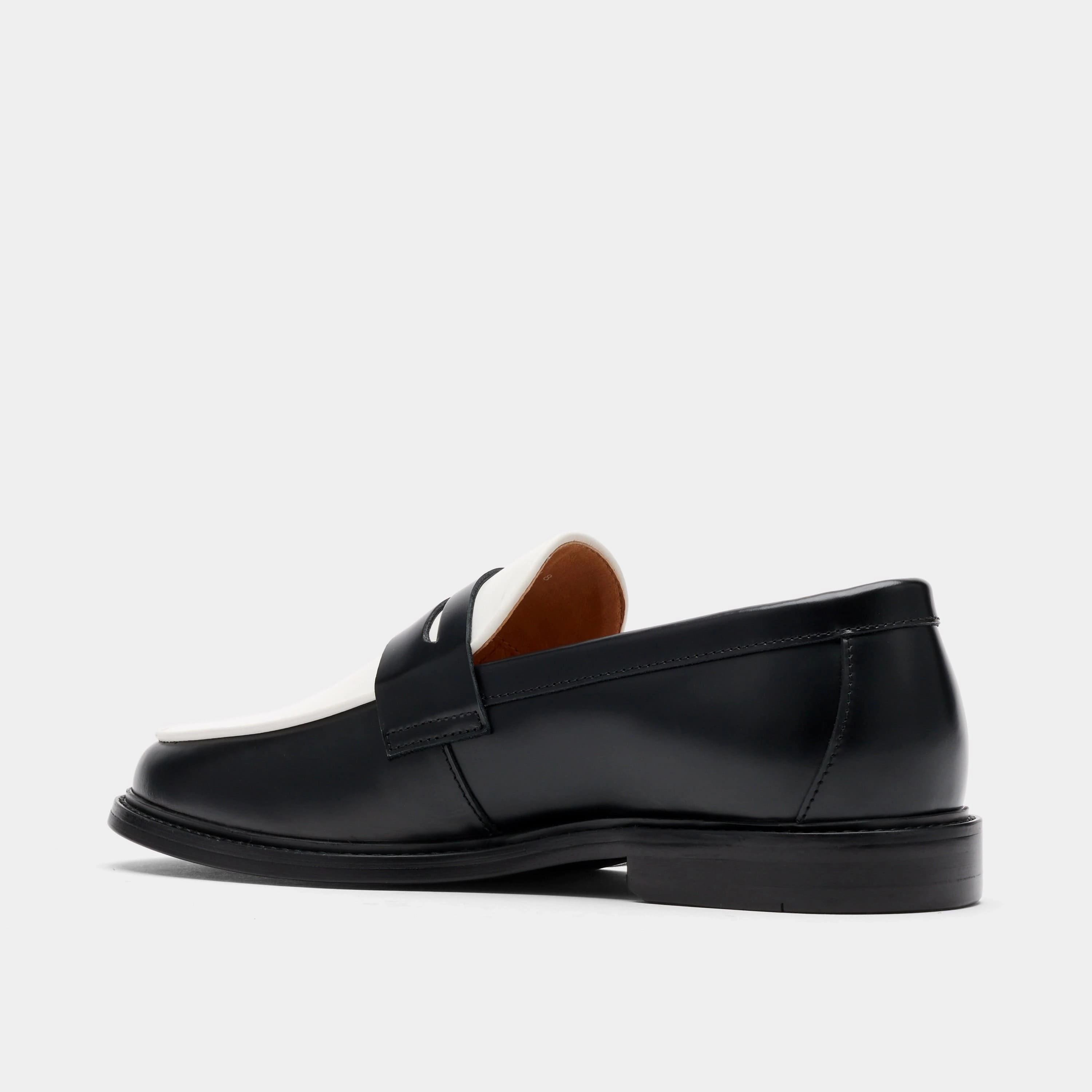 Light support Calum Black/White Calf Leather Penny Loafers