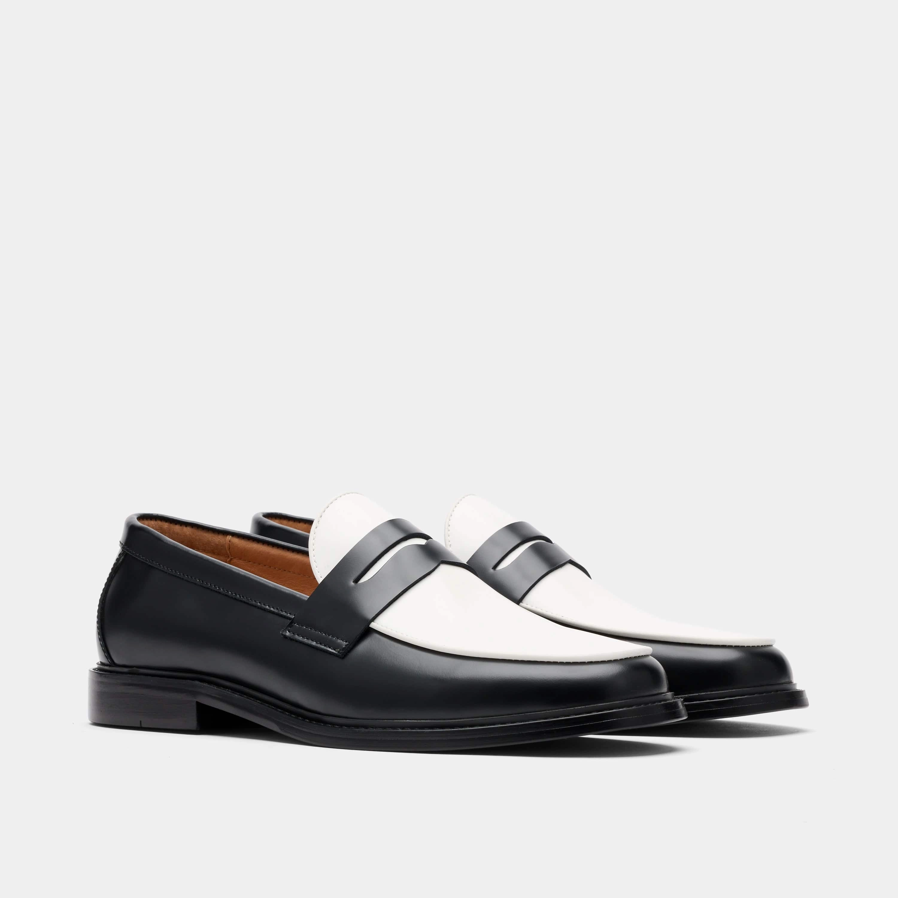 Light support Calum Black/White Calf Leather Penny Loafers