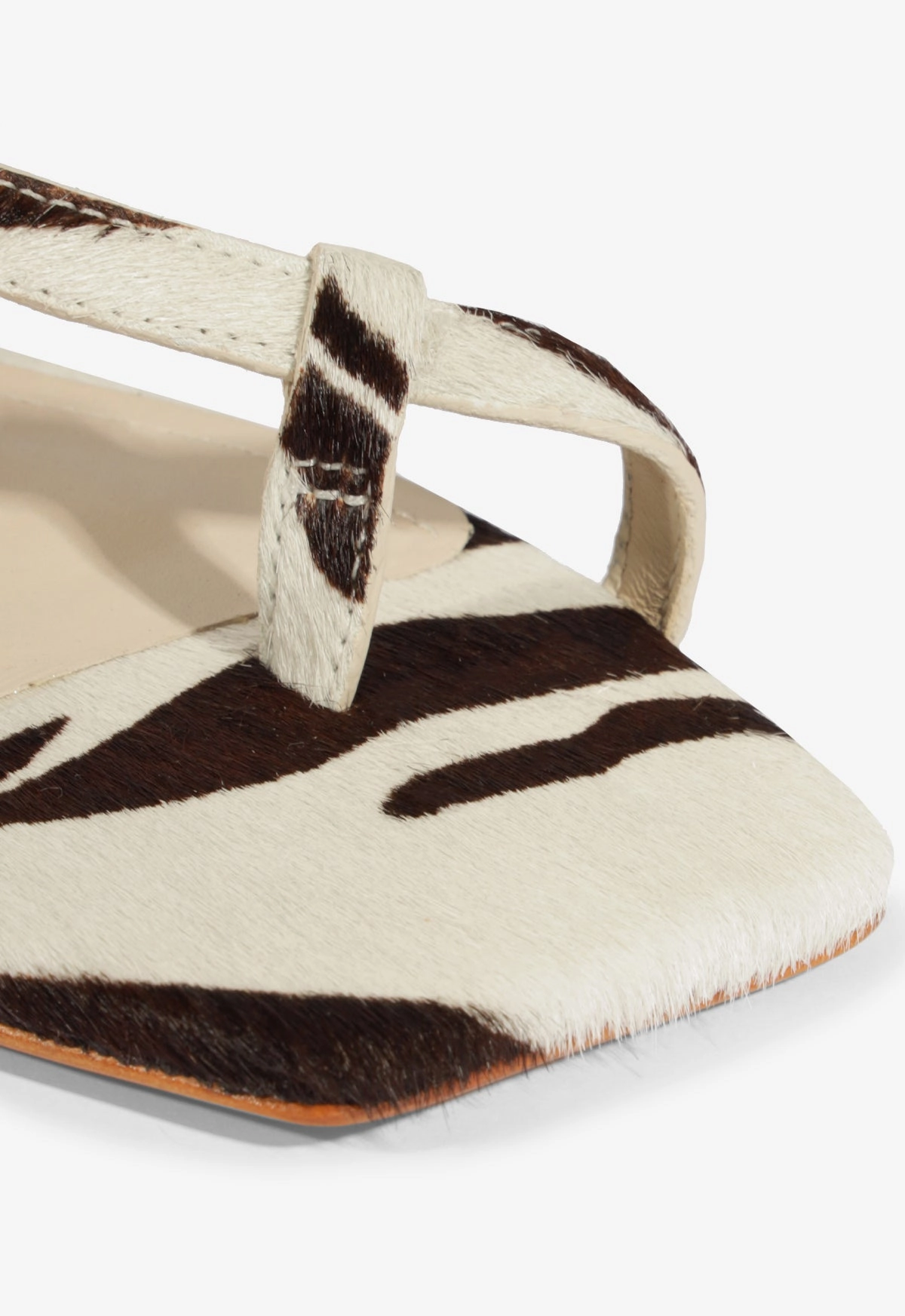 Lisa Animal Print Leather Flat Sandal Premium Craftsmanship