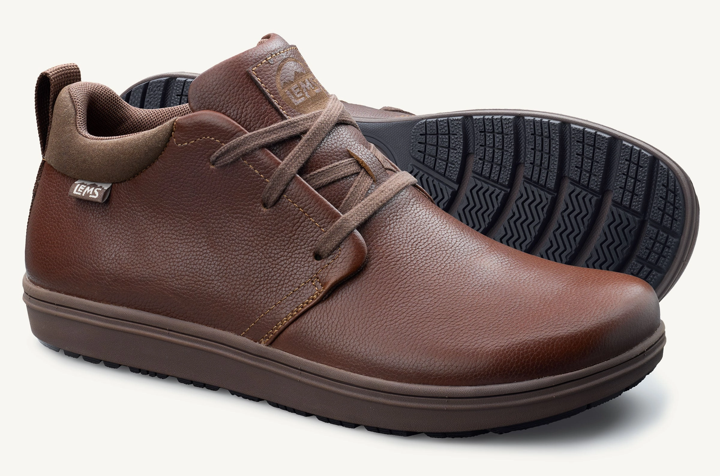 Padded collar Men's Chukka Grip