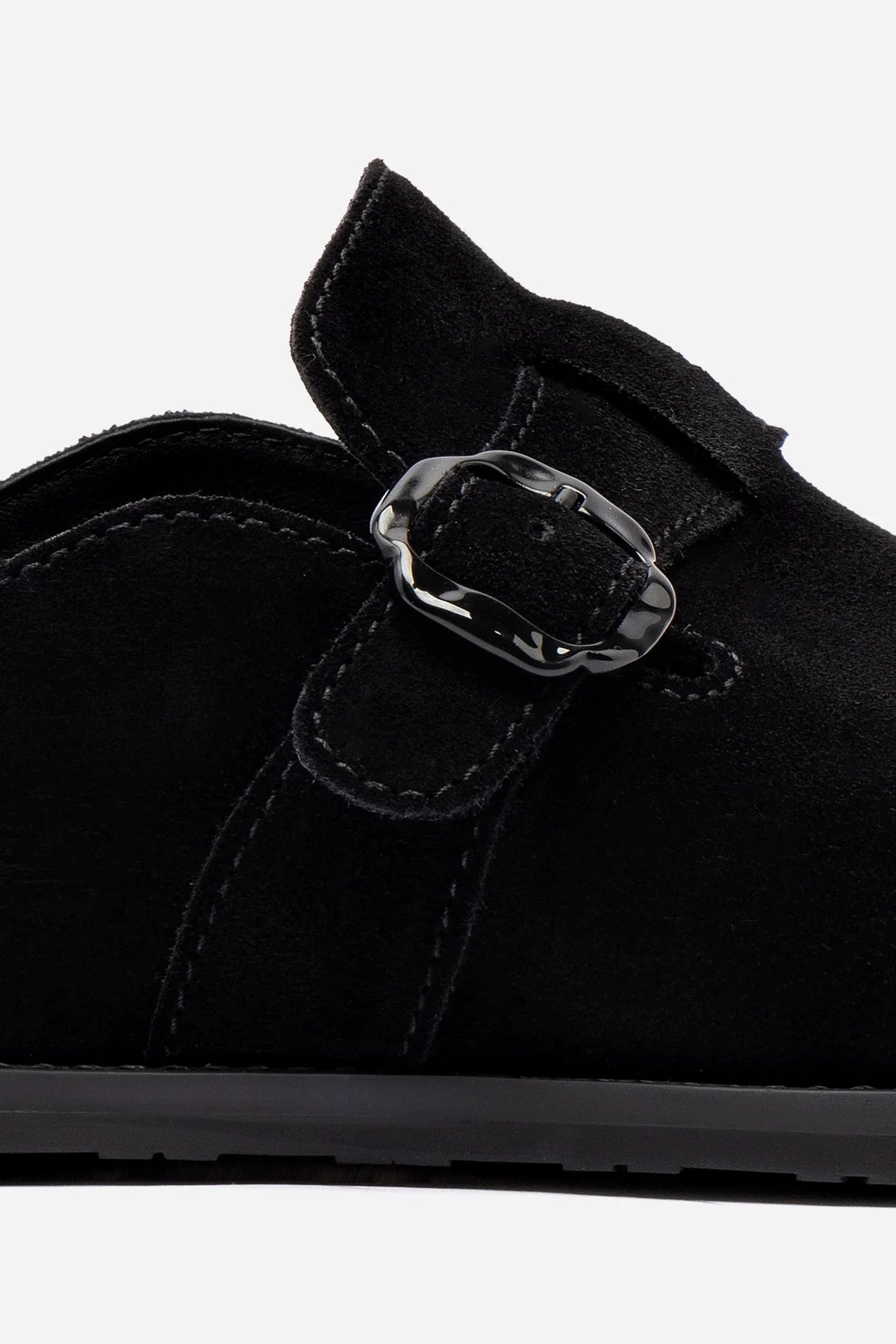 Milan Clog In Black Suede Casual Fit