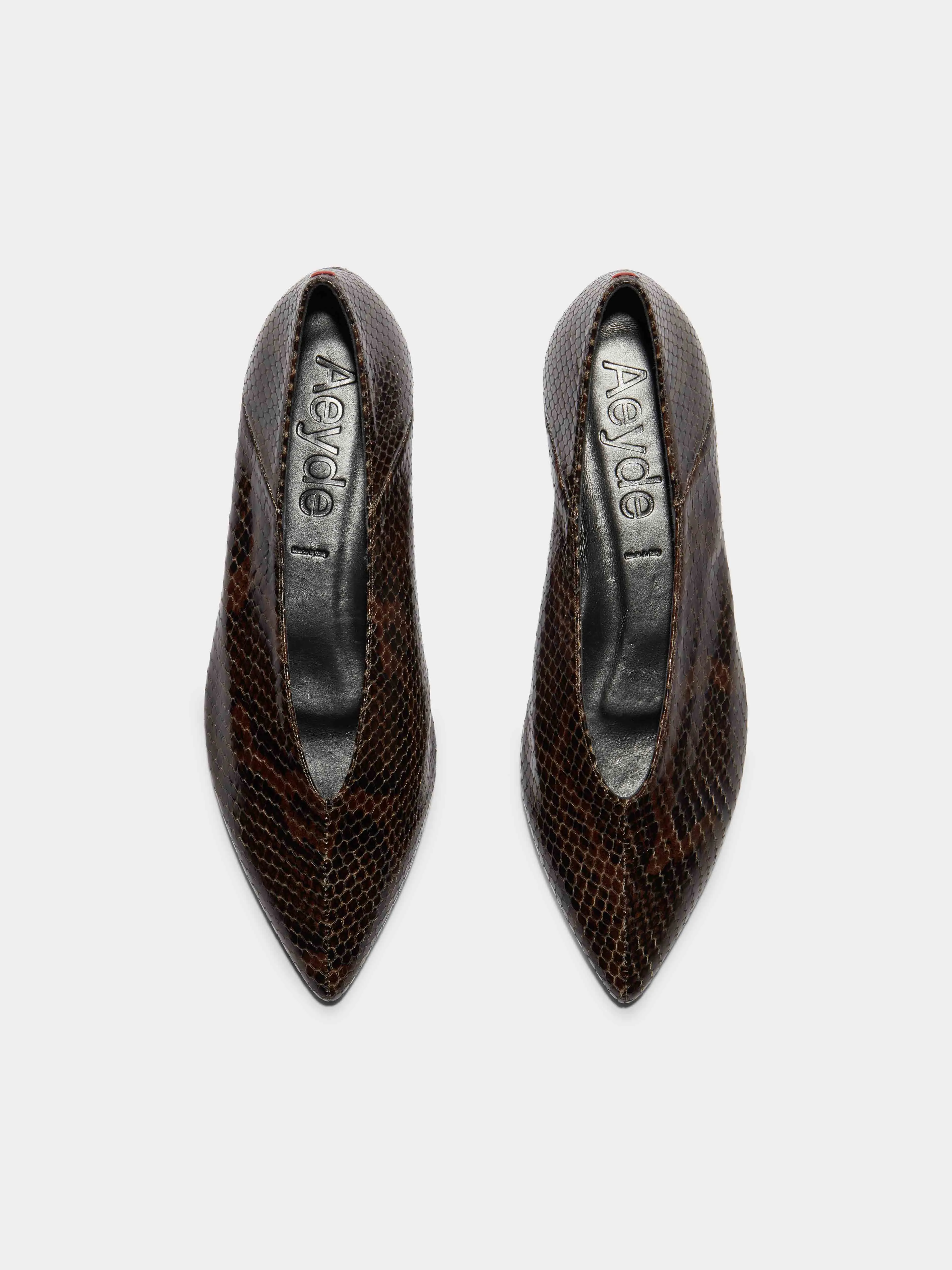 Moa Pointed-Toe Flats Style Meets Comfort