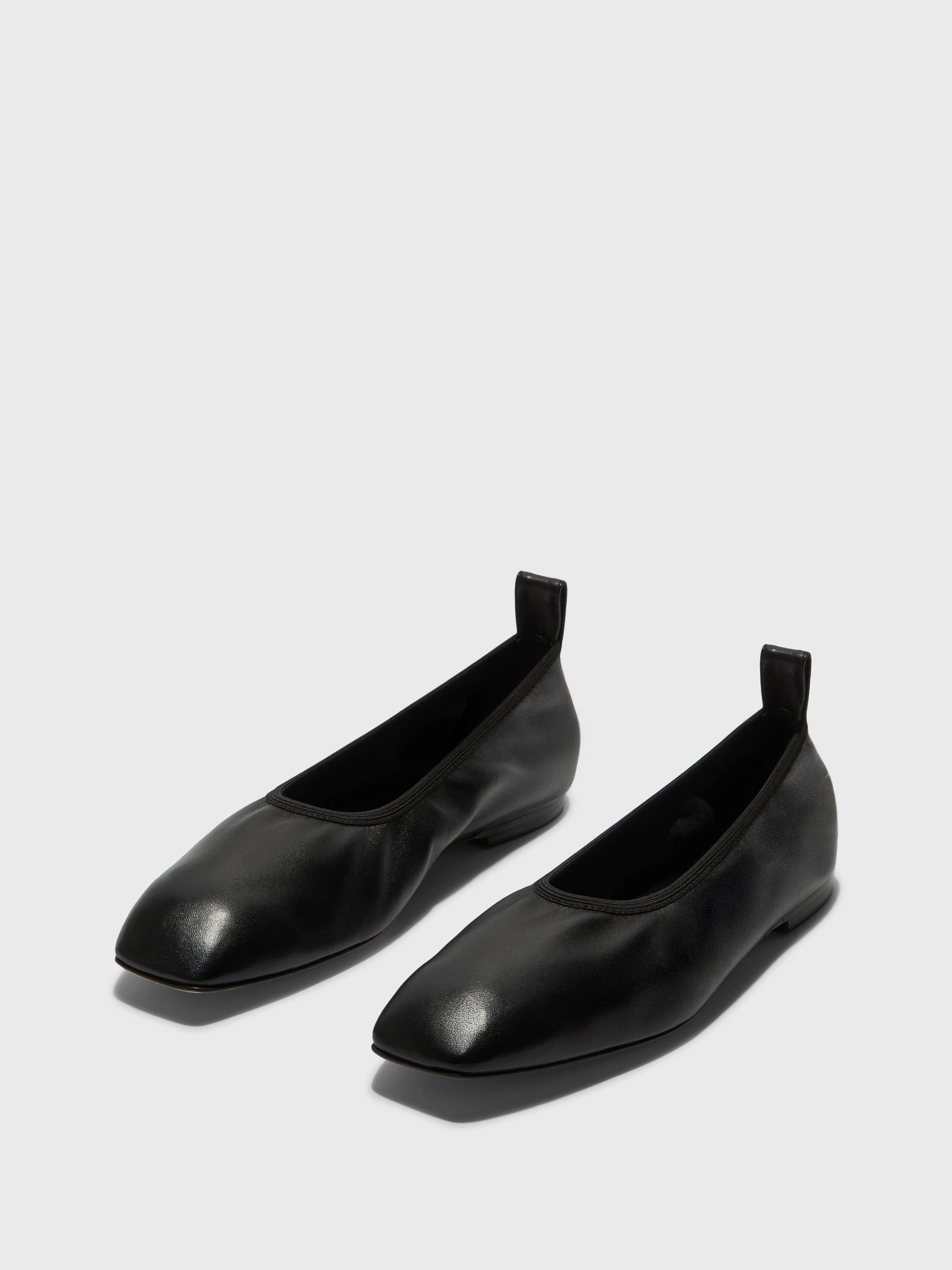 Modern Look Nomi Ruched Flats