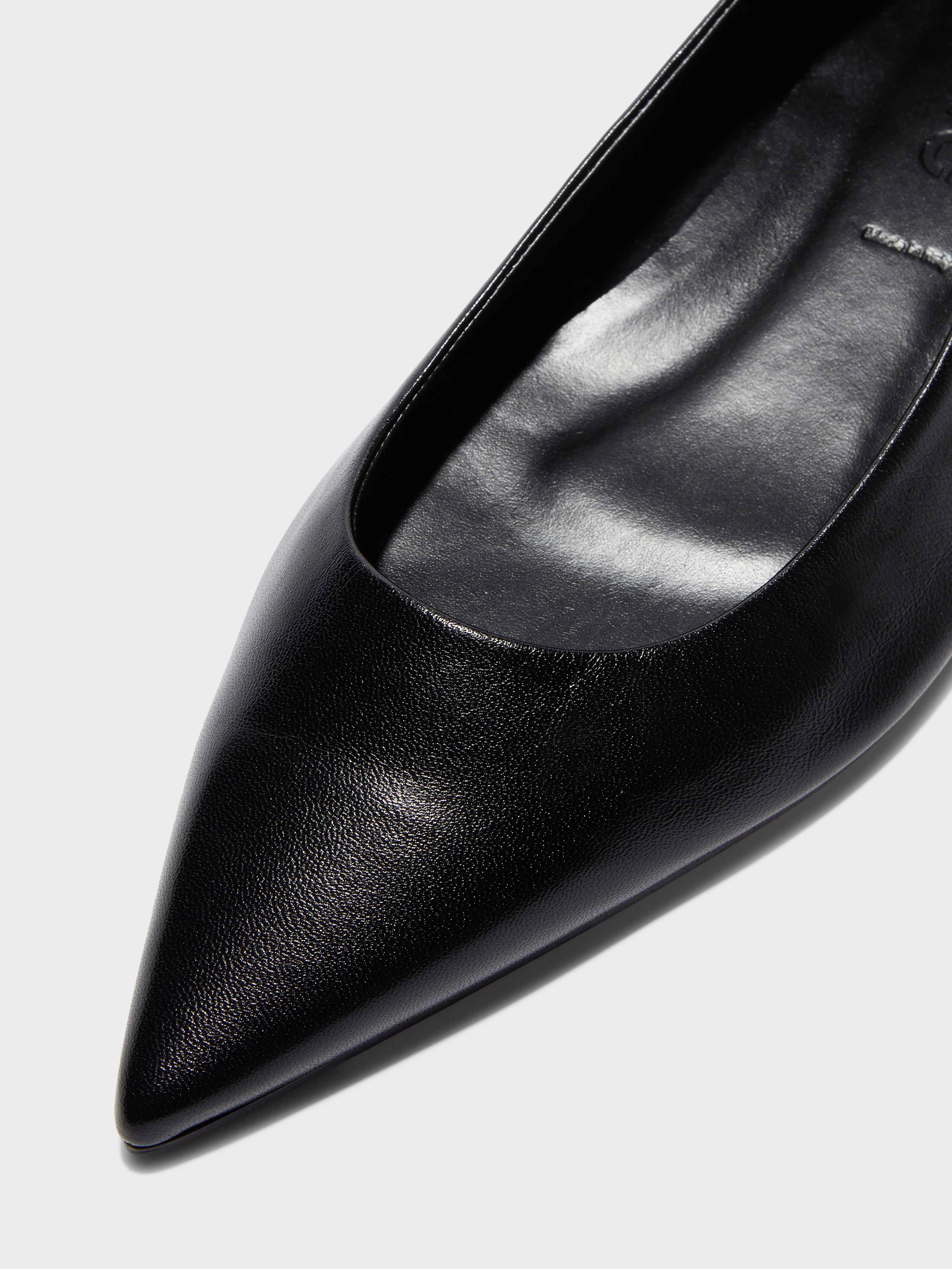 Modern Style Cassy Pointed-Toe Flats